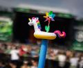 Bild: Moritz Frankenberg/dpa
Mehr als Kitsch: das Einhorn besitzt auch eine Symbolkraft. (Symbolbild)
