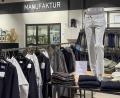 Bild: Petra Hartl
Blick ins Outlet. Die Oberteile stammen von Partnerunternehmen.