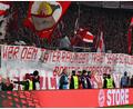 Bild: Sven Hoppe/dpa
Bayern-Fans entrollten beim Duell gegen Dortmund ein Transparent gegen Ex-Profi Jérôme Boateng.