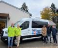 Bild: Romeo Mataj
Die Ökumenische Tagespflege Sulzbach-Rosenberg erhält einen neuen Rollstuhlbus. Das freut Sebastian Birkl, Pflegedienstleiterin Katharina Morgenstern, Geschäftsführerin Birgit Singer-Grimm, Alexander Rall von Auto Auers, Daniel Artmann (von links) von Rollstuhlautos.de