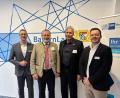 Bild: Birgit Dinauer
IHK-Geschäftsstellenleiter Schwandorf Josef Ebnet (von links) mit Nabburgs Bürgermeister Frank Zeitler, Technologie Campus-Geschäftsführer Thomas Niehoff und Michael Vogel von der IHK Regensburg.