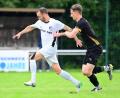 Archivbild: Schrems, Thomas
Nico Stark (rechts) und der FC Tirschenreuth hatten gegen den FC Marktleuthen um Spielertrainer Sebastian Bösel (links) überraschend deutlich das Nachsehen.