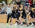 Bild: Hubert Ziegler
Riesengroß war der Jubel bei den Handballdamen der HG Amberg nach dem Heimsieg gegen den HC Erlangen II.