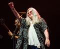 Bild: Amy Harris/Invision/AP/dpa
Donna Jean Godchaux prägte den Sound der Rockband Grateful Dead mit. (Archivfoto)