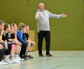 Archivbild: Hubert Ziegler
Roman Will, Trainer HG Amberg, muss seine Spielerinnen nach der Niederlage in Altdorf wieder aufrichten.