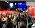 Bild: Lukas Barth/dpa
Aufgrund von Bauarbeiten kommt es zu vollen Zügen zwischen Pasing und Hauptbahnhof.