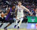 Bild: Sara Nevis/FR172113 AP/AP/dpa
Isaiah Hartenstein dominierte beim Sieg über Sacramento mit 33 Punkten.