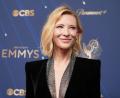 Bild: Jae C. Hong/Invision/AP/dpa
Cate Blanchett posiert bei den diesjährigen Emmy Awards in Los Angeles. Nun bekommt die Schauspielerin einen Bambi. (Archivbild)