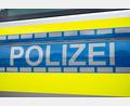Bild: Daniel Vogl/dpa
Großeinsatz der Kriminalpolizei: Verdacht auf Besitz verbotener Dateien. (Symbolbild)