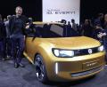 Bild: Rolf Vennenbernd/dpa
Das Einstiegsmodell ID.EVERY1 soll das erste VW-Auto mit der zusammen mit Rivian entwickelten Elektronik-Architektur werden. (Archivbild)