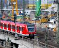 Bild: Sven Hoppe/dpa
Der Bau der zweiten S-Bahn-Stammstrecke verursacht auf der bestehenden immer wieder Probleme. (Archivbild)