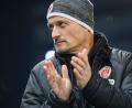 Bild: Christian Charisius/dpa
Alexander Blessin bleibt auch nach schwachen Ergebnissen Trainer beim FC St. Pauli.