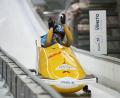 Bild: Andrew Medichini/AP/dpa
Die Peking-Olympiasiegerinnen Laura Nolte und Deborah Levi kamen im Zweierbob auf der neuen Olympia-Bahn in Cortina bestens zurecht und gewinnen.