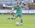 Archivbild: Hubert Ziegler
Leon Brandl (Szene aus dem Spiel gegen Eltersdorf) brachte die DJK Gebenbach mit seinem Tor zum 2:1 in Hof auf sie Siegerstraße.