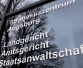 Bild: Karl-Josef Hildenbrand/dpa
Ein 29-Jähriger soll eine Mutter von drei Kindern in Augsburg ermordet haben. Nun wurde er angeklagt. (Symbolbild)