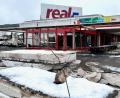 Bild: Gabi Schönberger
Der Abriss des ehemaligen Real-Markts steht bereits fest. Eine weitere Rewe-Filiale tritt die Nachfolge an.