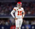 Bild: Gareth Patterson/AP/dpa
Droht mit den Kansas City Chiefs die Playoffs zu verpassen: Quarterback Patrick Mahomes