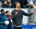 Bild: Uwe Anspach/dpa
Deutliche Niederlage an alter Wirkungsstätte: FCA-Coach Sandro Wagner