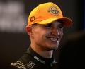Bild: Fatima Shbair/AP/dpa
Lando Norris krönt sich erstmals zum Formel-1-Weltmeister.