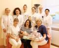 Bild: Klinikum Fichtelgebirge
Christina Pröls aus Waldershof mit Baby Paulina – das 500. Baby des Jahres 2025 am Klinikum Fichtelgebirge.
