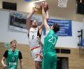 Bild: Dieter Jäschke
Vaclav Novak sucht den Weg zum Korb: Die Basketballer der DJK Neustadt unterlagen zu Hause gegen Baunach.