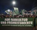Bild: Focke Strangmann/dpa
Die Fans hatten wochenlang protestiert. (Archivbild)