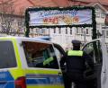 Bild: Swen Pförtner/dpa
Der Weihnachtsmarkt sei in Absprache mit den Veranstaltern wieder geöffnet, teilte eine Sprecherin der Polizei auf Nachfrage mit.