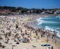 Bild: Bianca De Marchi/AAP/dpa
Am berühmten Bondi Beach läuft am Sonntag ein Polizeieinsatz. (Archiv)