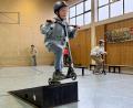 Bild: gri
Die Skater-Halle ist eröffnet. Scooter, Skateboards, BMX und Schutzausrüstung können kostenlos ausgeliehen werden.