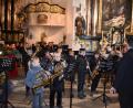 Bild: rgr
Premiere in der Pfarrkirche Pressath: Die Bläserklasse aus Kirchenthumbach.