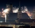 Bild: Sven Hoppe/dpa
An Silvester herrscht vielerorts im Freistaat Ausnahmezustand. Das mag schön aussehen, für Menschen wie Tiere ist Feuerwerk aber eine Belastung. (Archivbild)