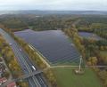 Bild: Michael Bartels
Der neue PV-Park Kronstetten sorgt künftig für rund 13 Megawatt erneuerbare Energie.