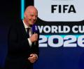 Bild: Chris Carlson/AP/dpa
Die FIFA mit Präsident Gianni Infantino hat einen Rekord-Finanzbeitrag für die WM 2026 genehmigt. (Archivbild)