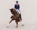 Bild: Rolf Vennenbernd/dpa
Die Britin Charlotte Dujardin ritt jetzt erstmals seit ihrer einjährigen Sperre bei einem Weltcup-Turnier. (Archivbild)