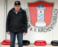 Bild: lep
Norbert Geyer ist seit 50 Jahren Platzkassier. Für ihn ist der Sportclub Kirchenthumbach immer mehr als nur ein Verein gewesen – er sei ein Stück Heimat. 50 Jahre Platzkassier stehen für unzählige Spiele, Begegnungen und Erinnerungen.