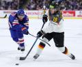 Bild: Matt Krohn/AP/dpa
Die deutschen Eishockey-Junioren verlieren zum WM-Auftakt gegen die USA 3:6.