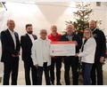 Bild: Hans Prem
Scheckübergabe an die Kinderkrebshilfe (von links): Karl Wittmann, Sebastian Giering, Juan Vilas, Thomas Mathes, Herbert Putzer, Ilona Stadler und Andreas Meier.