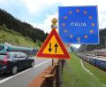 Symbolbild: Karl-Josef Hildenbrand/dpa/dpa-tmn
Ab dem 1. Januar steigen die Tarife in Italien bei fast allen Autobahnmauten um durchschnittlich 1,5 Prozent.