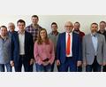 Bild: Hanna Schmid
Das sind die Kandidaten (von links): Tobias Fehlner, Gerhard Löckler, Jürgen Lautner, Andreas Lehner, Martina Schramm, Felix Ziegler, Johannes Schmid, Michael Geigenmüller, Stefan Lautner, Clemens Renner.
Nicht auf dem Bild sind die weiteren Ersatzbewerber: Andreas Dötterl und Julian Stopfer.