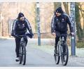 Bild: Marc Schüler/dpa
Interimstrainer Dennis Schmitt (l.) und sein Assistent Alexander Meier sind bei der Eintracht gefordert.