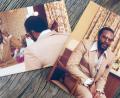 Bild: Pascale Cousaert/ZDF/dpa
Das Bild zeigt zwei Fotos des Soulsängers Marvin Gaye im Bühnenoutfit in Ostende, Belgien, 1981, in dem Dokumentarfilm "Marvin Gaye - Visionär des Soul" (undatiertes Handout). Der Dokumentarfilm wird am 30.01.2026 auf Arte ausgestrahlt.