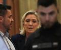 Bild: Christophe Ena/AP/dpa
Auch in Berufung fordert die Anklage, Le Pen zeitweise das passive Wahlrecht zu entziehen. (Archivbild)