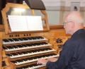 Bild: kro
Kölns Domorganist Professor Dr. Winfried Bönig an der Orgel der Basilika Waldsassen.