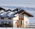 Bild: Karl-Josef Hildenbrand/dpa/dpa-tmn
Im vergangenen Jahr produzierten private Solaranlagen in Saarland und im Bayern im Schnitt den meisten Strom.(Archiv)