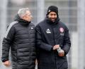 Bild: Roland Weihrauch/dpa
Ein Ex-Bremer und der neue Werder-Coach: Klaus Allofs und Daniel Thioune in gemeinsamen Tagen bei Fortuna Düsseldorf.