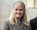 Bild: Jens Kalaene/dpa
Kronprinzessin Mette-Marit steht in Norwegen gerade gewaltig in der Kritik. (Archivbild)