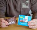 Bild: Uwe Anspach/dpa
Ritter Sport sieht durch den Haferriegel nach eigenen Angaben seine Marke bedroht. (Archivbild)