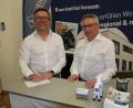 Bild: Konrad Rosner
Daniel (links) und Rainer Heining von der Firma Heining-Bau aus Kastl zeigten sich zufrieden über das Interesse dieses ersten Bauforums.