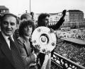 Bild: Werner Baum/dpa
Unter Trainer Branco Zebec (l) feierte Kevin Keegan (2. v l) 1979 mit dem HSV die deutsche Meisterschaft.