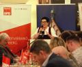 Bild: Marlin Nixdorf
OB-Kandidatin Birgit Fruth hält eine Rede am politischen "Ascherdonnerstag" der SPD Amberg.